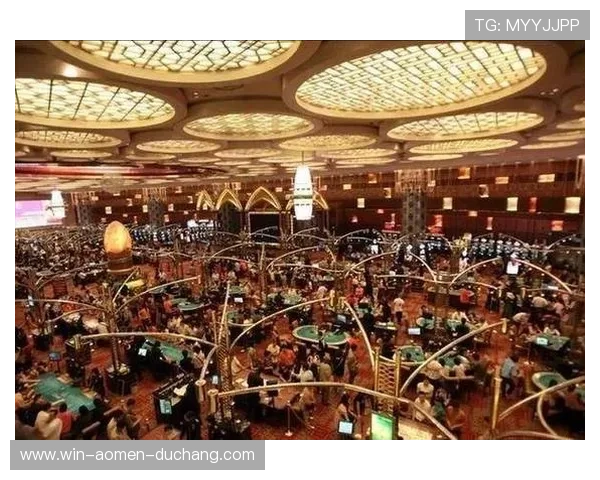 新濠国际娱乐城:引领澳门娱乐新潮流的奢华赌场与休闲度假胜地 新濠国际娱乐城:引领澳门娱乐新潮流的奢华赌场与休闲度假胜地